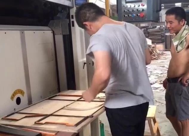 浙江纸箱厂打工,500元一天,工作12小时,看了就知道有多辛苦-中国国际彩盒展